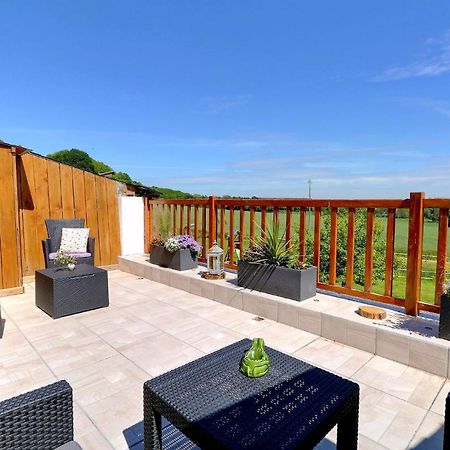 Les Bouyeres Bed & Breakfast Saint-Malon-sur-Mel Eksteriør bilde