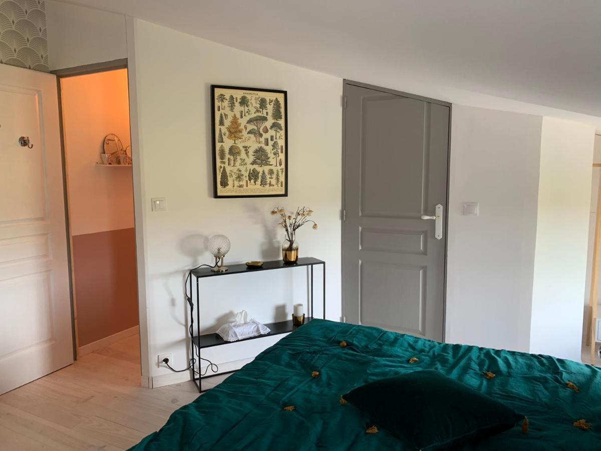 Les Bouyeres Bed & Breakfast Saint-Malon-sur-Mel Eksteriør bilde